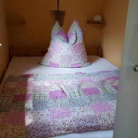 Freistehender Am * Schorfheide